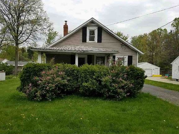 2nd image of 1987 Uniondale Dr