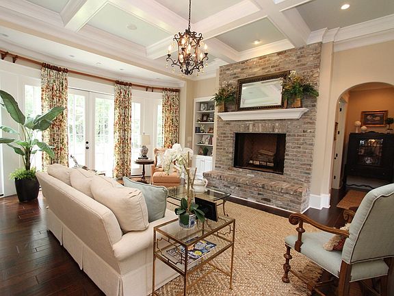 5th image of 107 Long Leaf Ln