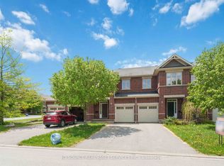 27 Torbec Ave, Ottawa, ON K2T0B6