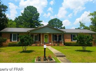 547 Lennox Dr, Fayetteville, NC 28303