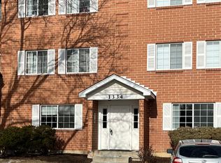 1334D S Lorraine Rd #D, Wheaton, IL 60189
