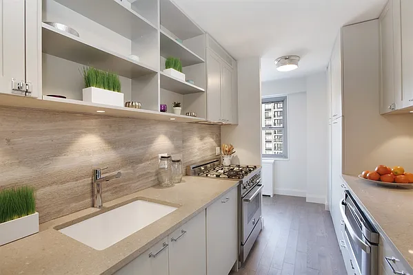 Rented by Corcoran | media 11