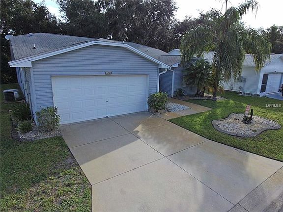3rd image of 32656 Oak Park Dr