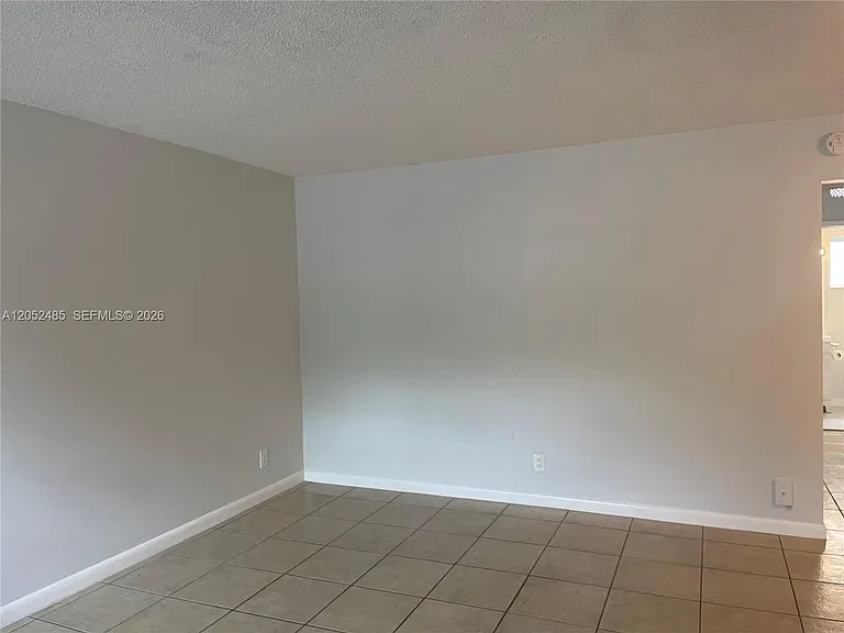 1830 Cleveland St #2 — Photo 24