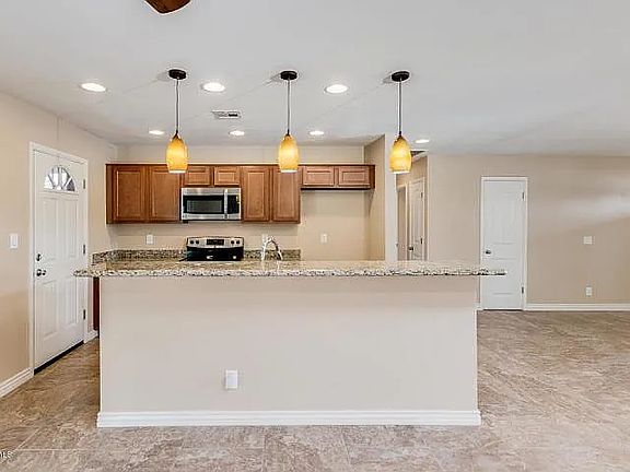 5th image of 1116 W Heather Dr
