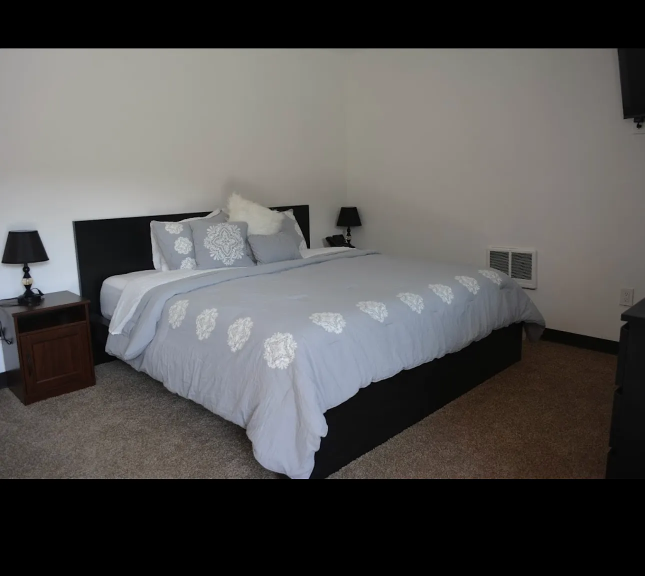 1 bed, 298 sqft, $1,470 — Photo 2