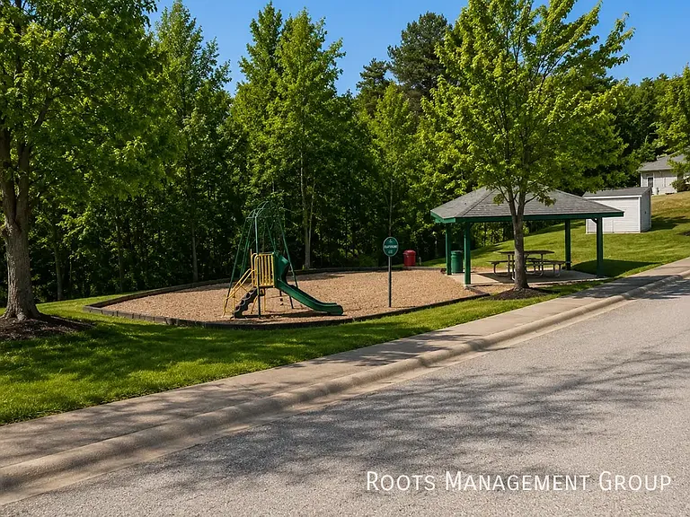 101 Stoney Creek Dr #15 — Photo 28