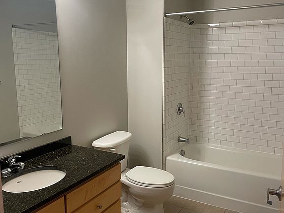 5th image of 521 7th St S #218
