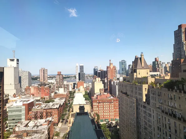 322 West 57th Street 30T image 12 of 12