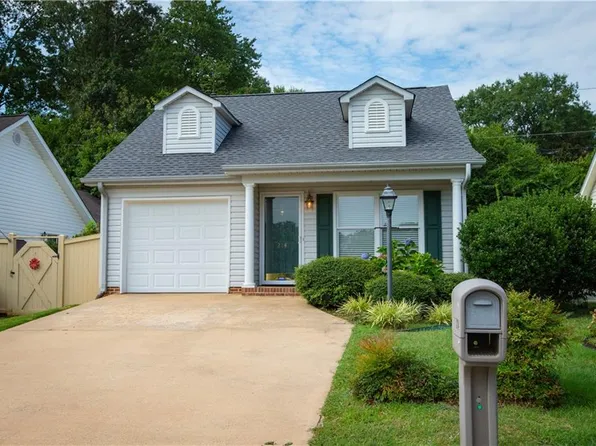 214 Londonberry Dr, Anderson, SC 29621