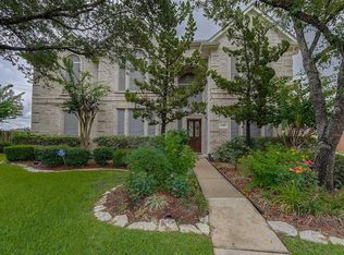 14002 Shamrock Park Ln, Sugar Land, TX 77498