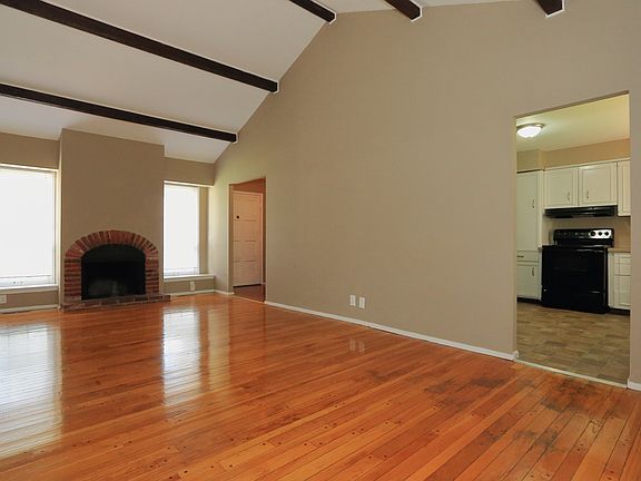 5th image of 3325 Greenway Chase Dr