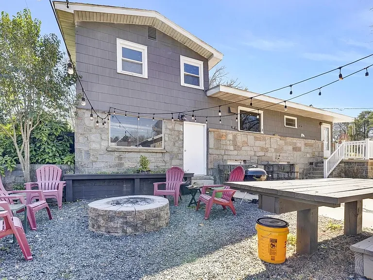 237 Old Grove Rd — Photo 27