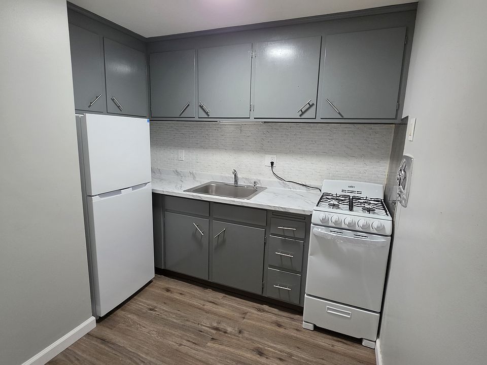 1st image of 459 Allen St APT 203