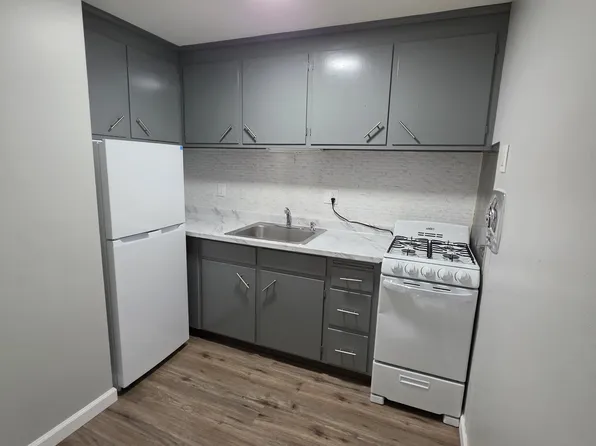 459 Allen St APT 203, New Britain, CT 06053