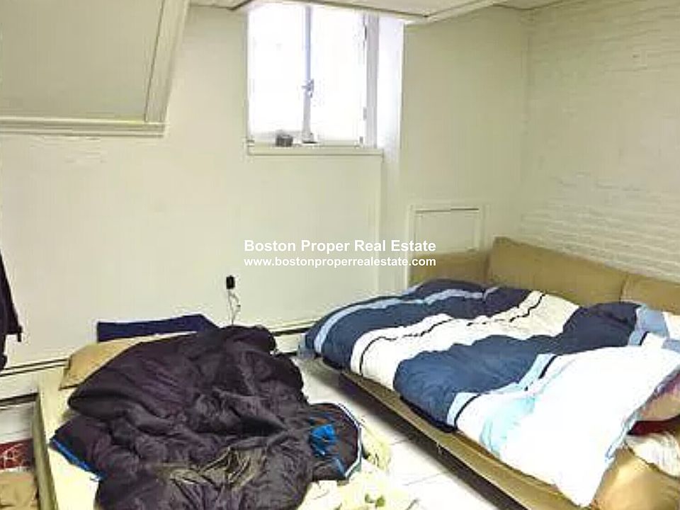1st image of 32 Irving St