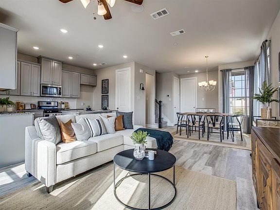 5th image of 6408 Burbank Way