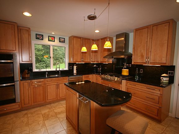 Gourmet Kitchen 2