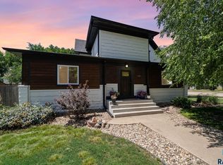 297 N Cedar Ave, Parker, SD 57053