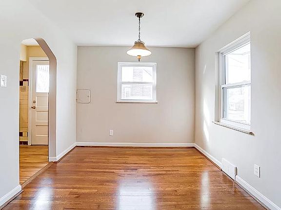 3rd image of 348 Don Ln