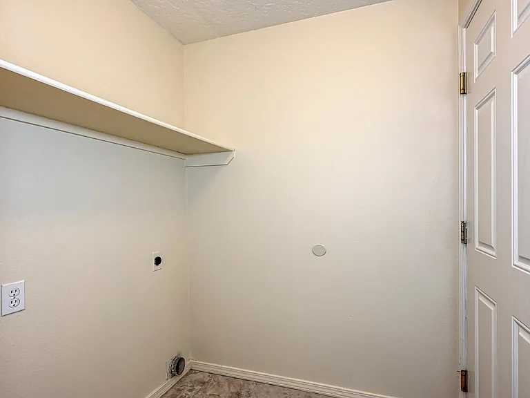 7264 N Parkcrest Ave — Photo 13