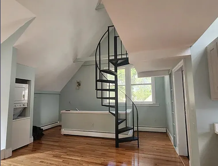 45 Hollis Ave #1R — Photo 4