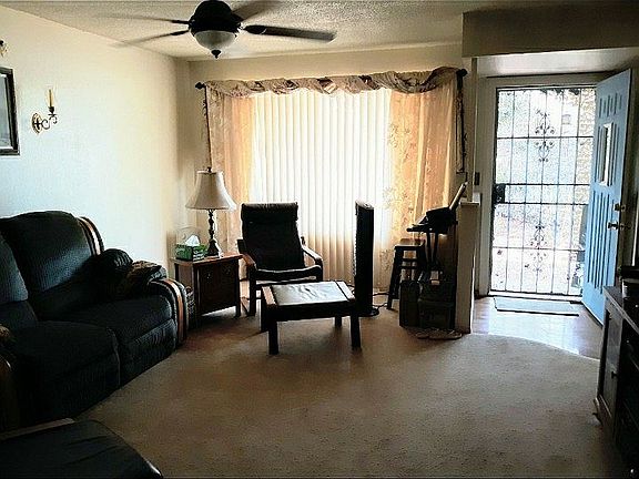 2nd image of 1631 N Old Colony