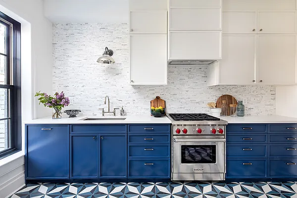 Sold by Compass | media 4