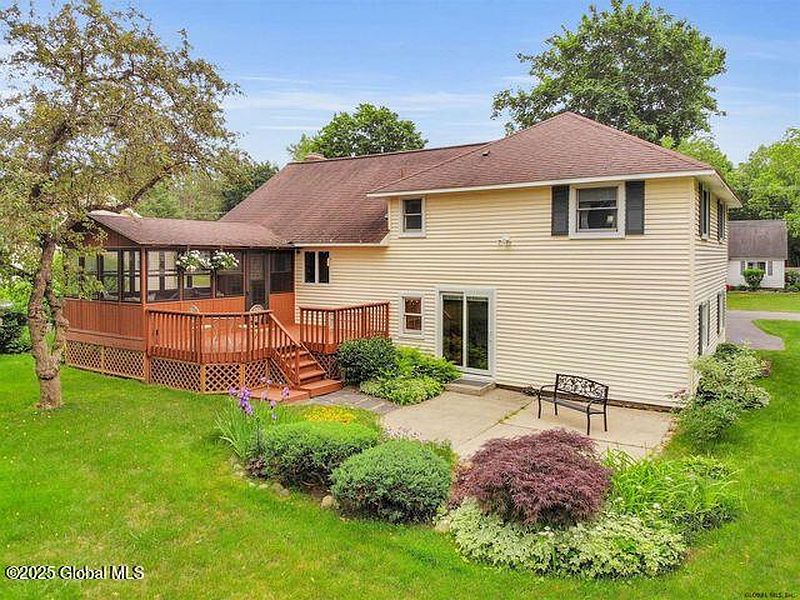 2nd image of 7 Beechwood Drive