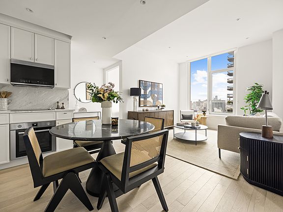 4th image of 1026 3rd Ave #27A