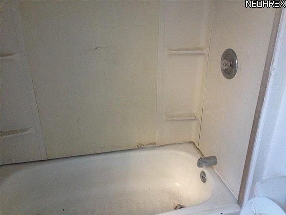 4th image of 3317 W 32nd St