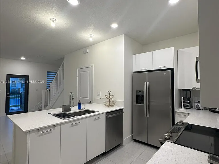 4227 NW 83rd Path — Photo 10