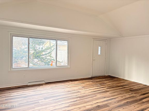 5th image of 5228 Rowland Rd