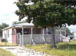 13 Delarm Ave, Frostproof, FL 33843