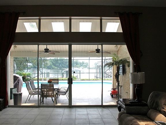 2nd image of 1222 N Lakeshore Dr
