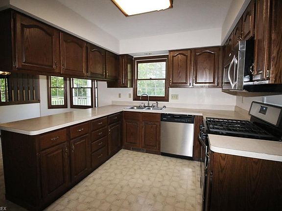 4th image of 2607 Lermitage Pl