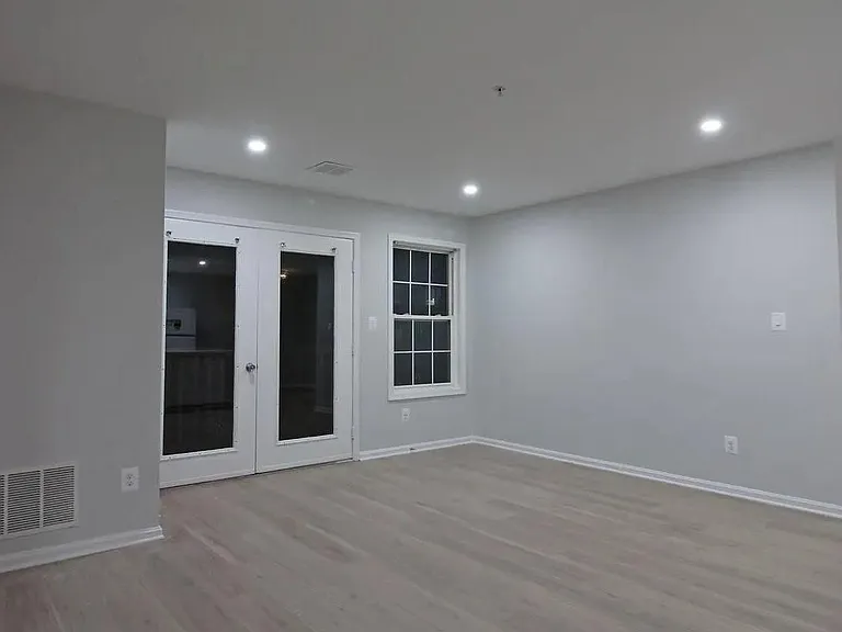 520 N Piedmont St #201 — Photo 9