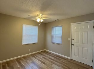 1320 Troy Rd, Edwardsville, IL 62025