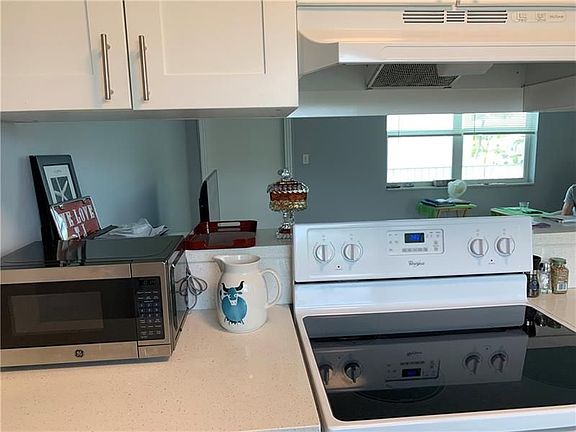 4th image of 4541 N Ocean Dr APT 7