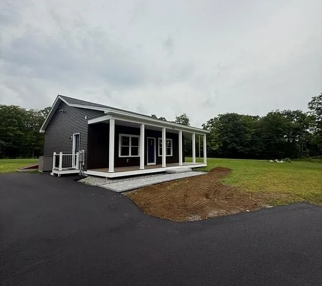 629 Clough Hill Rd #B — Photo 19