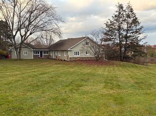 1208 Country Club Rd, Clarks Summit, PA 18411