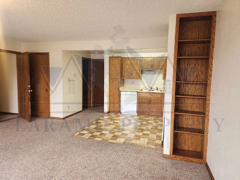 1725 Fetterman Dr #D — Photo 4