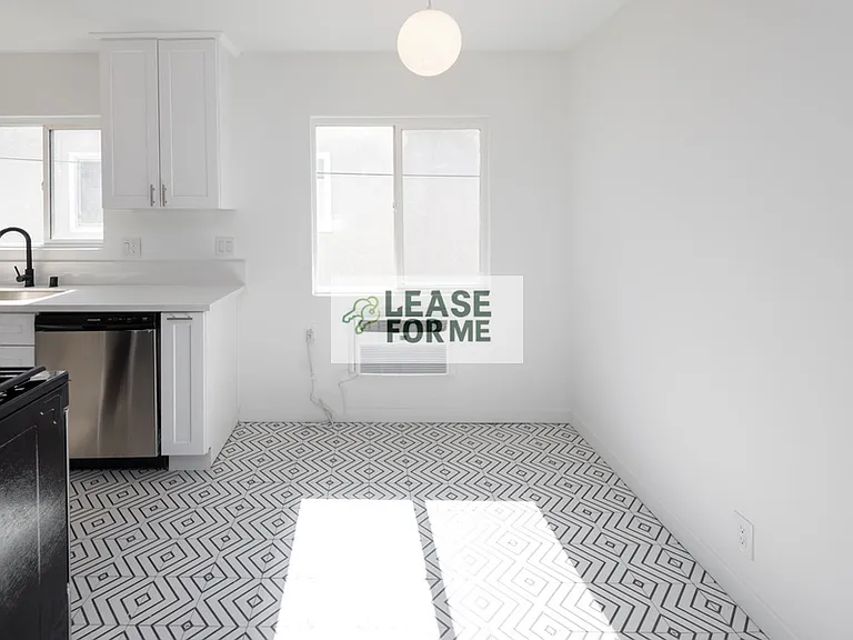 2757 S Redondo Blvd #2757 — Photo 9