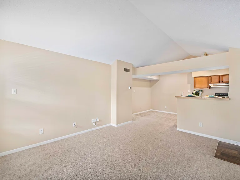 MAA Eagle Ridge — Photo 12