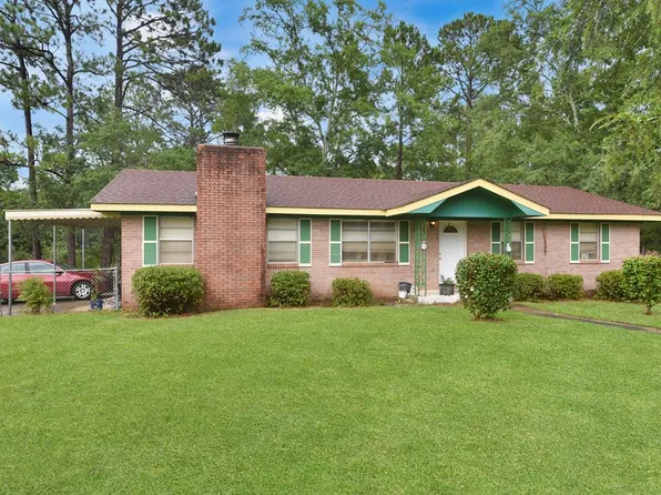 2004 Apricot St, Dothan, AL 36303