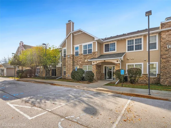 1313 SE University Ave Unit 105, Waukee, IA 50263