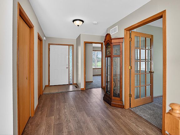 4th image of 4817 Marsh Rd