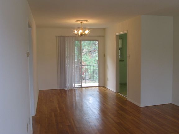 4th image of 138 Hessian Hills Cir #138-3