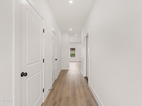 3rd image of 1357 Grace Ridge Dr