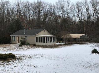3260 Wolf Lake Rd, Fruitport, MI 49415